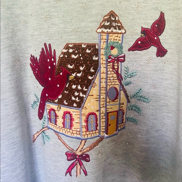 Crewneck - Picture 3 of 4